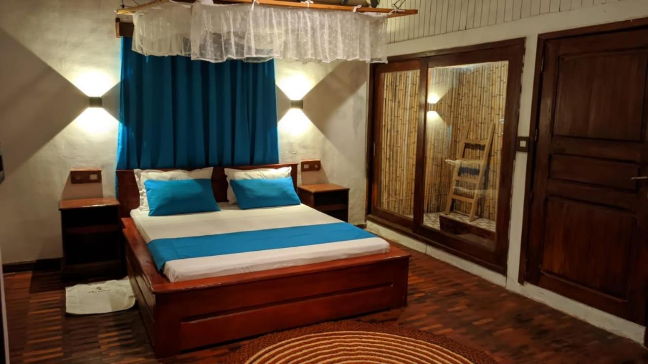 Ampazony Oasis Lodge Mahajanga Eksteriør bilde