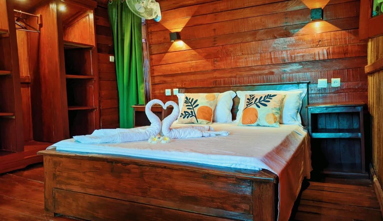 Ampazony Oasis Lodge Mahajanga Eksteriør bilde