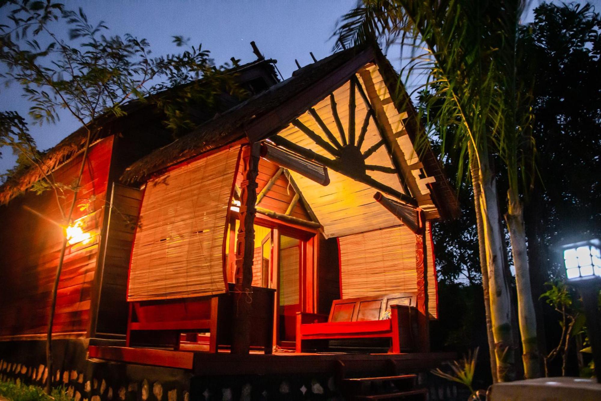 Ampazony Oasis Lodge Mahajanga Eksteriør bilde