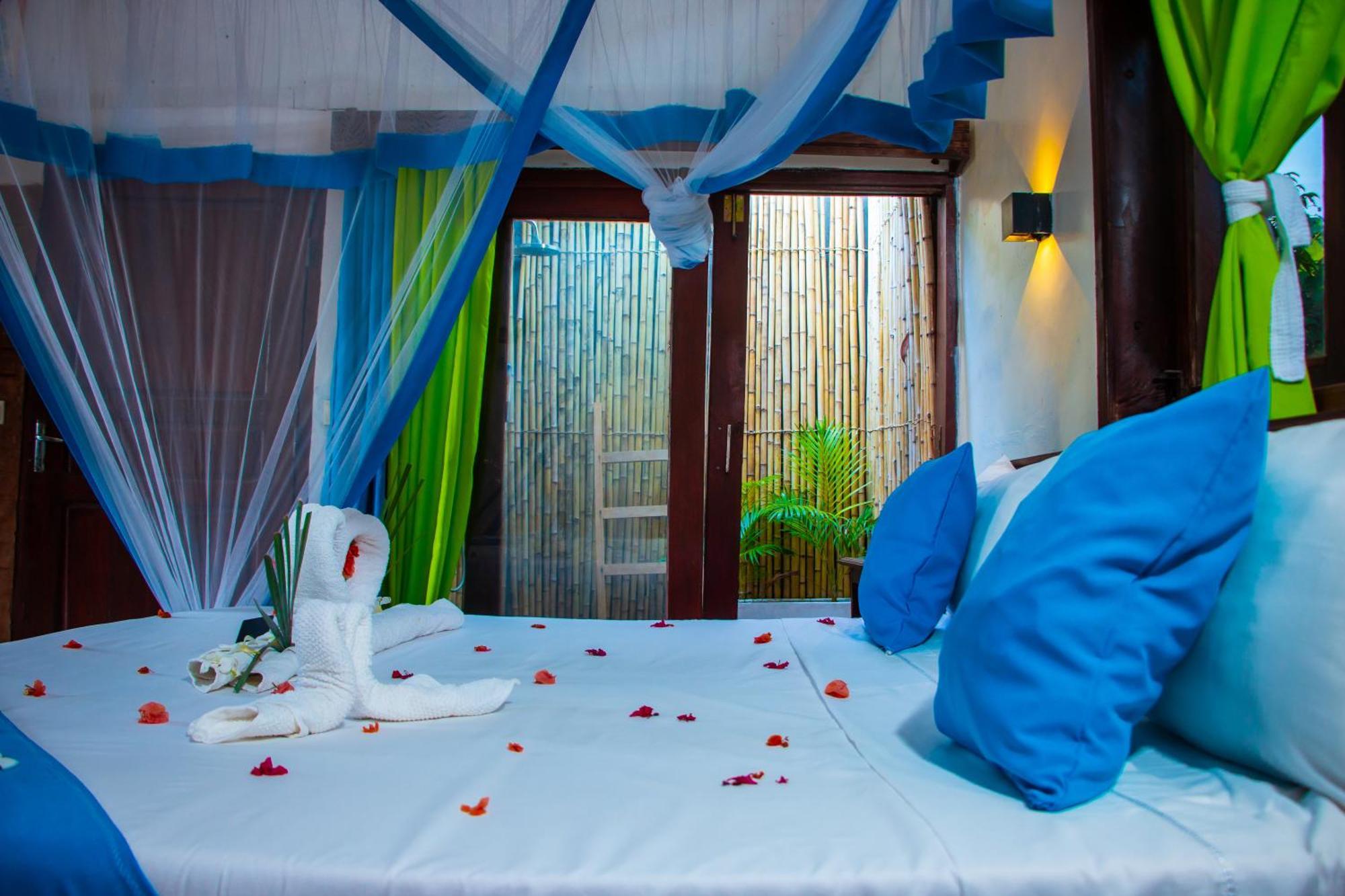 Ampazony Oasis Lodge Mahajanga Eksteriør bilde